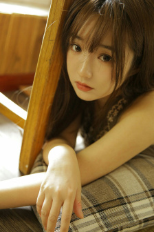 《年轻女教师4》免费观看